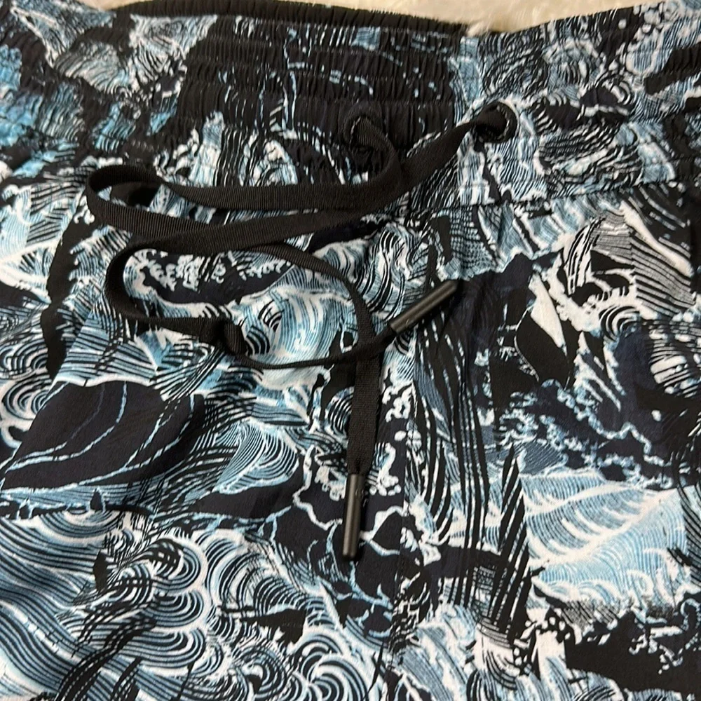 Lululemon Spring Break Away Short *4-way Stretch 3
